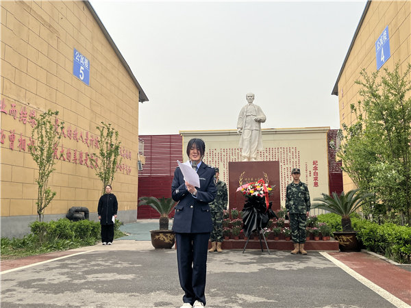 学生代表讲话.jpg